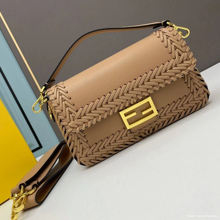 Affordable HOT Leather Stitching Fendi Medium In Bag Baguette Apricot 0814